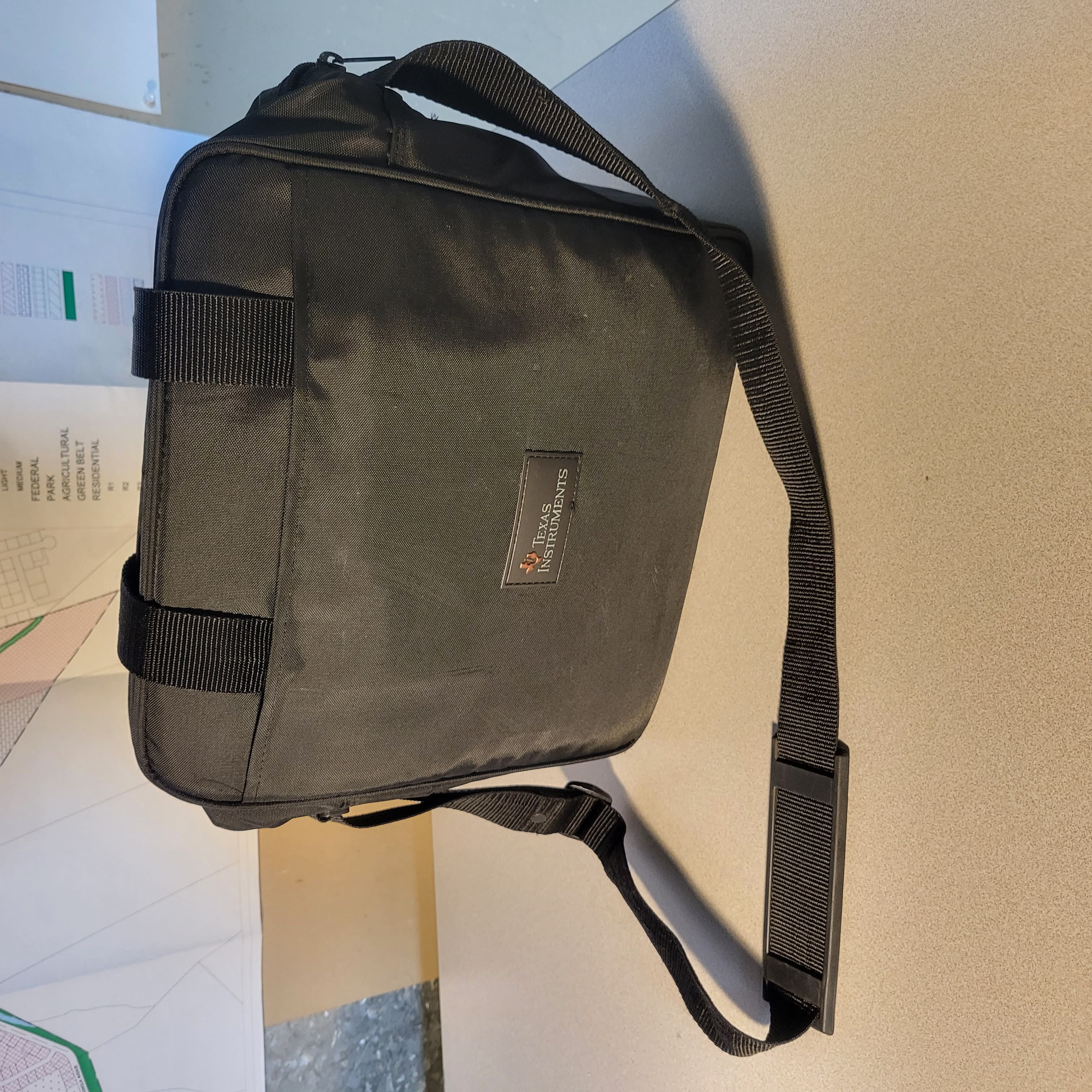 An image of the bag of a texas instruments ti viewscreen